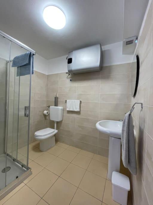 L'Etrange Rendez-Vous Tome 1 Apartamento Carona  Exterior foto
